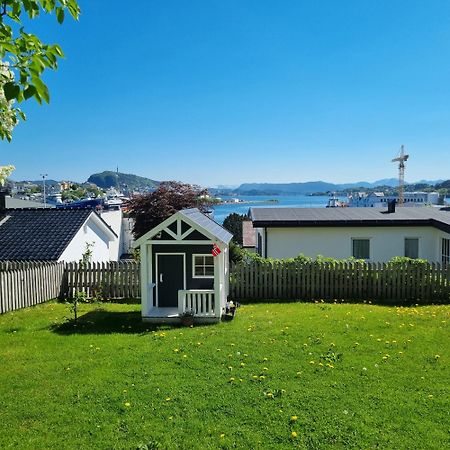 Apartment Near Center / Free P Alesund Exterior photo